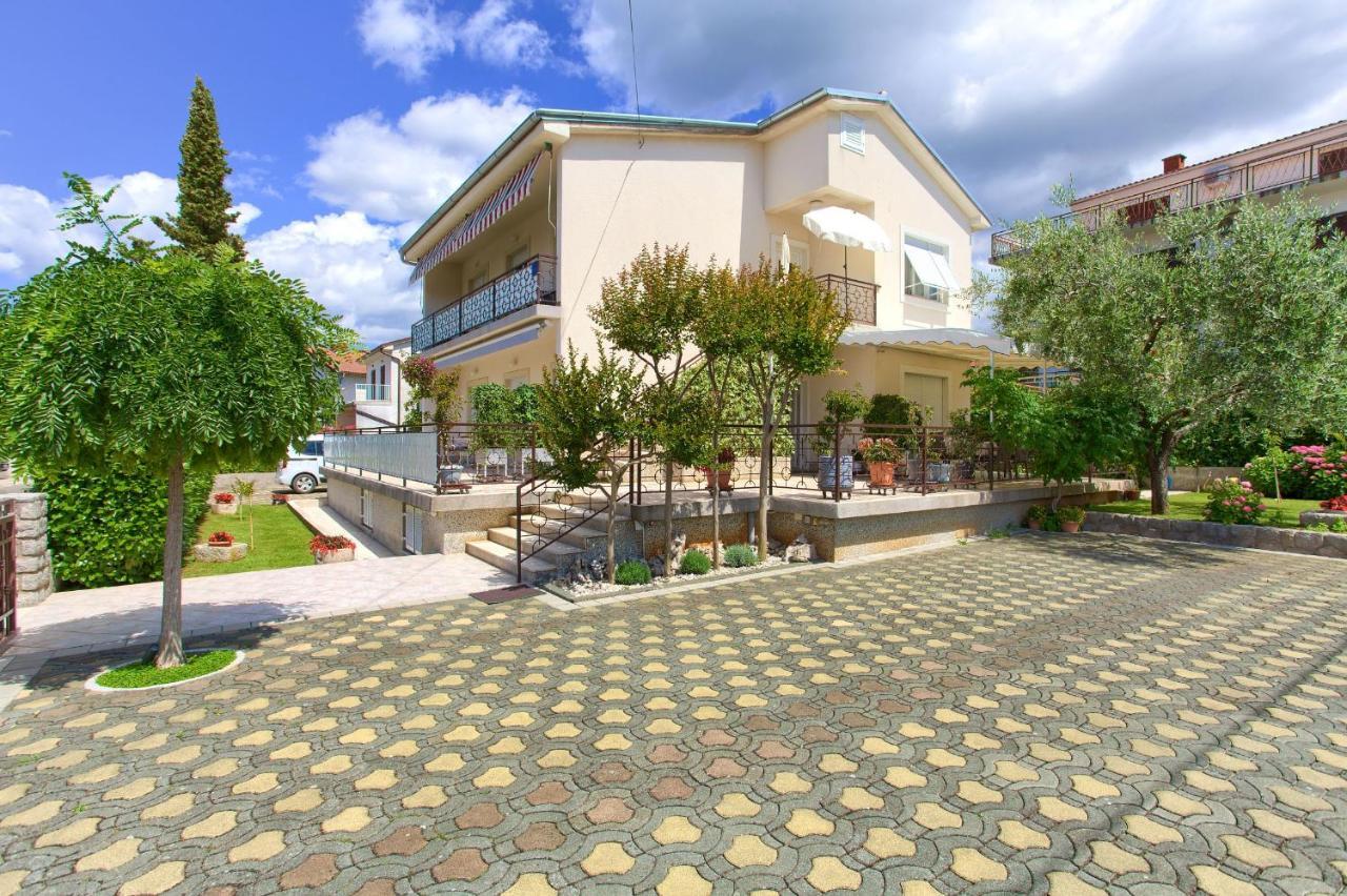 Apartments Jele Malinska Zewnętrze zdjęcie