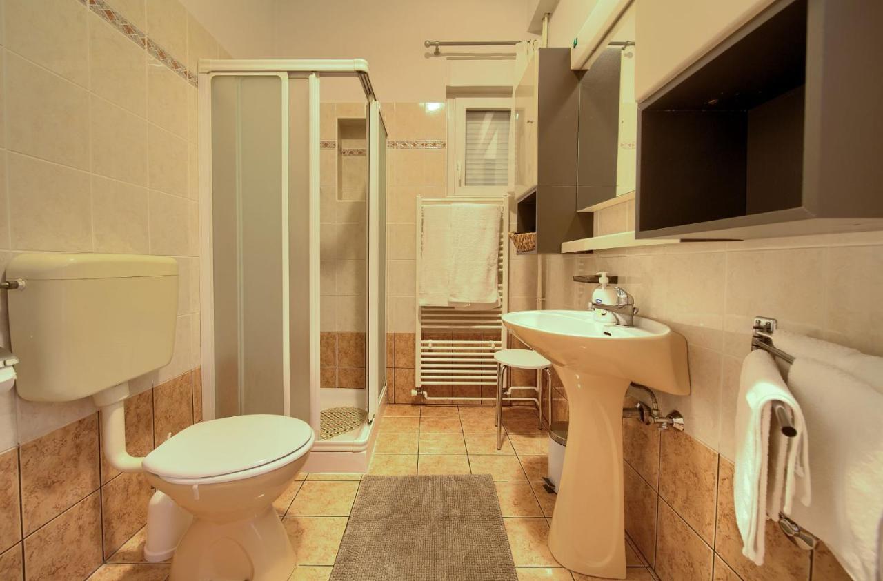 Apartments Jele Malinska Zewnętrze zdjęcie