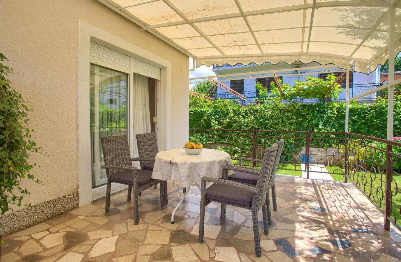 Apartments Jele Malinska Zewnętrze zdjęcie